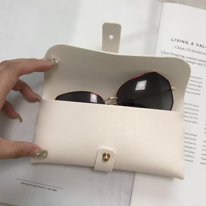 Classic Leather Glasses Case – Elegant & Durable